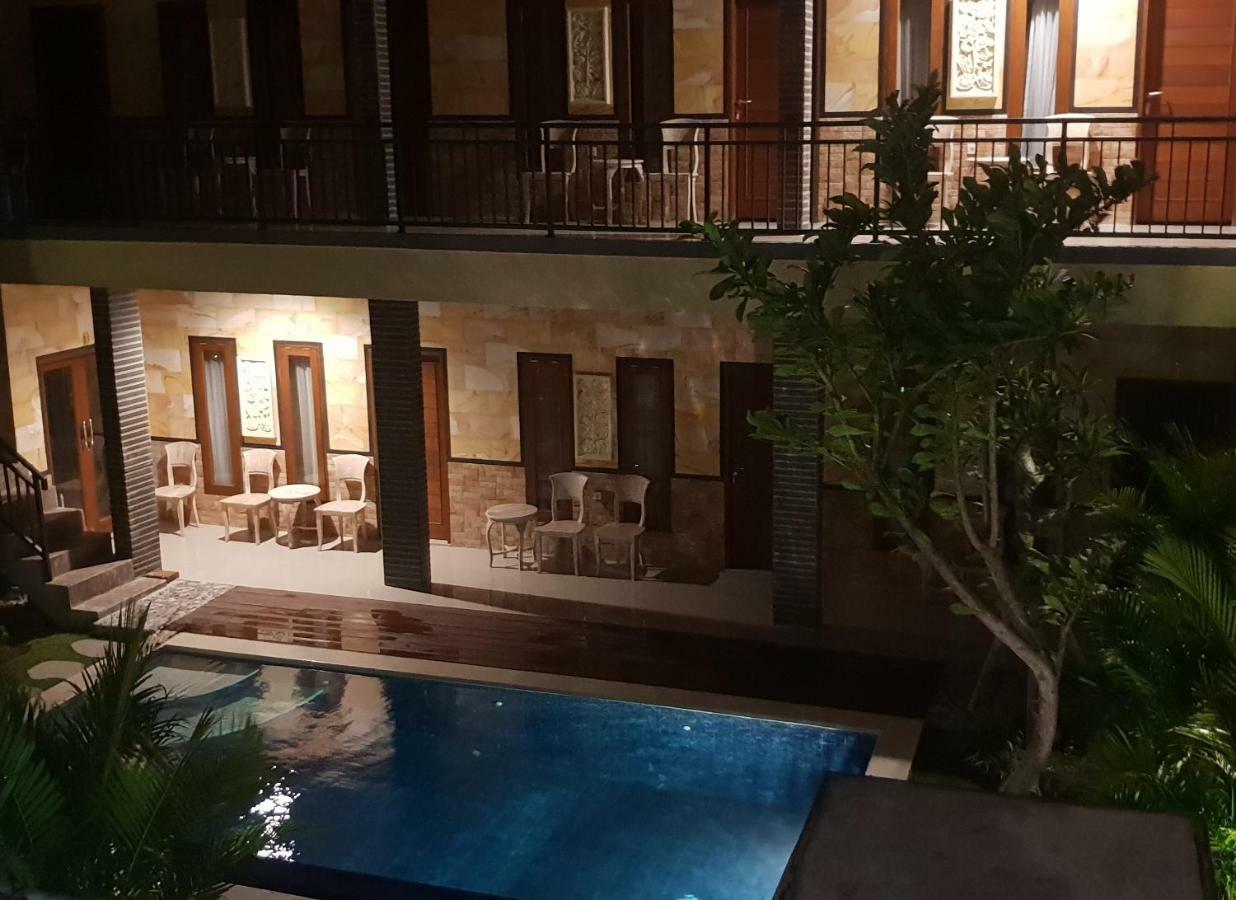 Sun Homestay Canggu Esterno foto