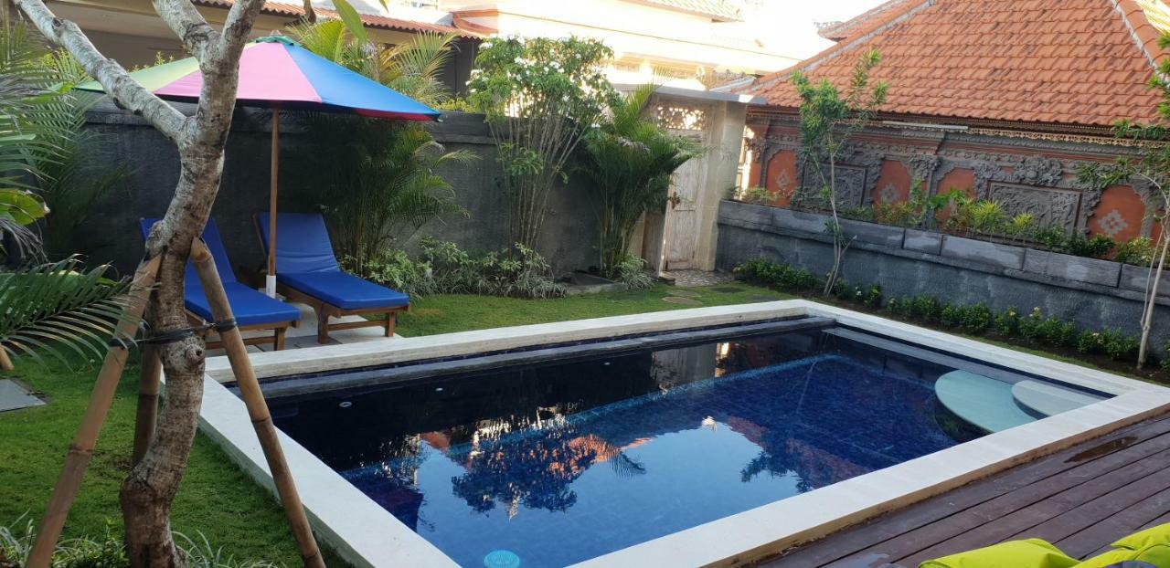 Sun Homestay Canggu Esterno foto