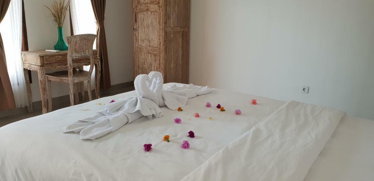 Sun Homestay Canggu Esterno foto
