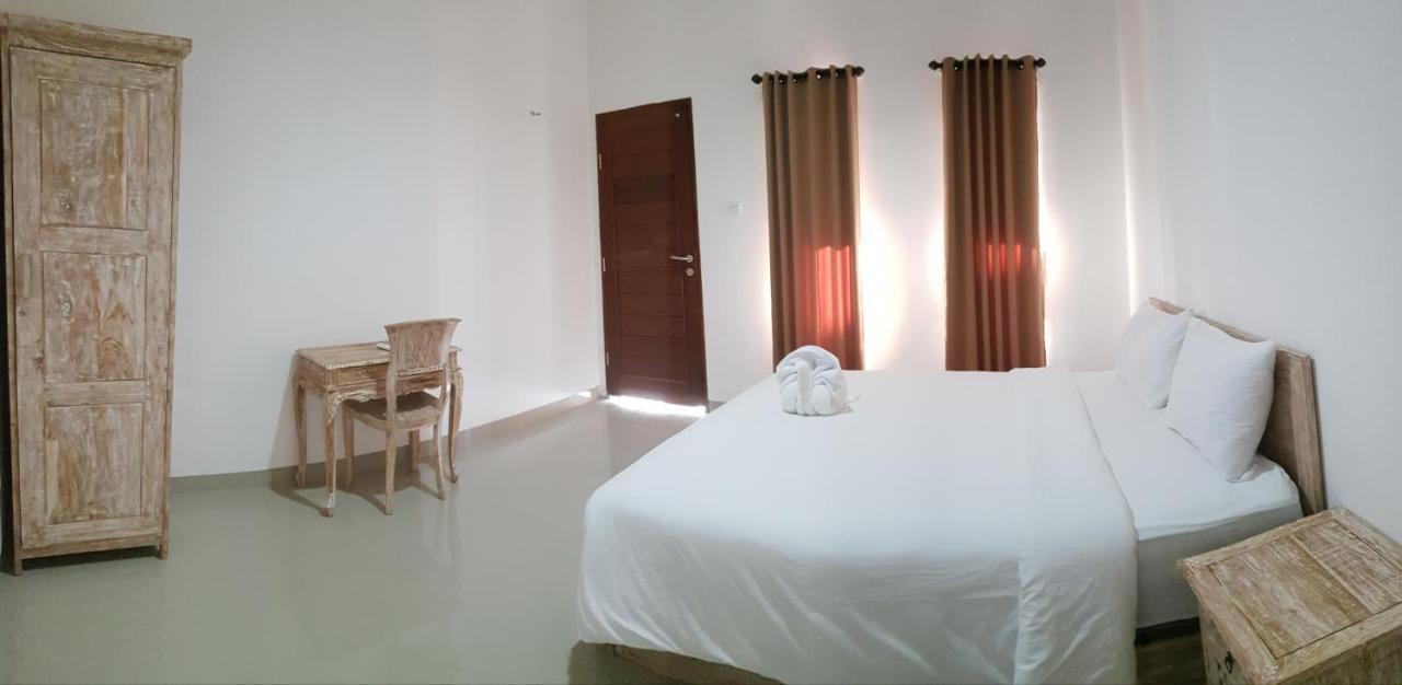Sun Homestay Canggu Esterno foto