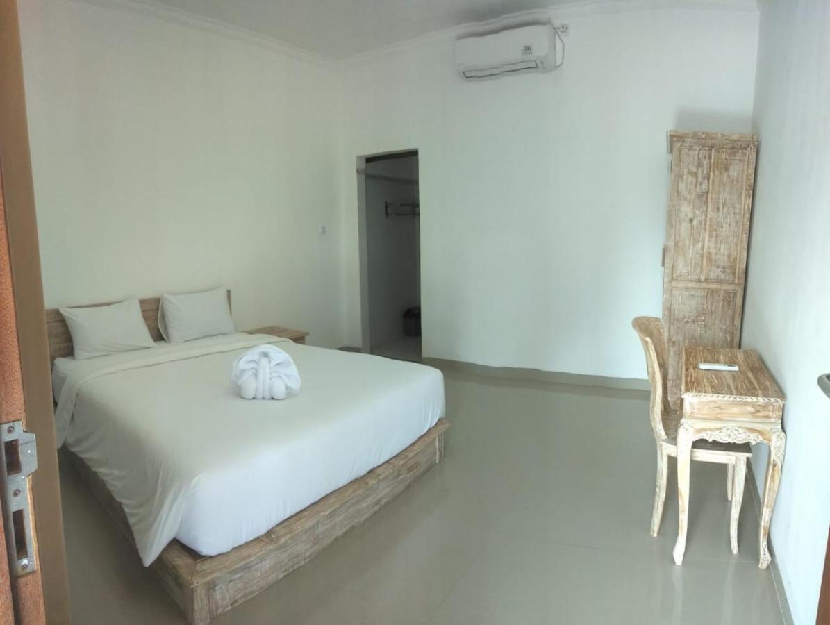 Sun Homestay Canggu Esterno foto